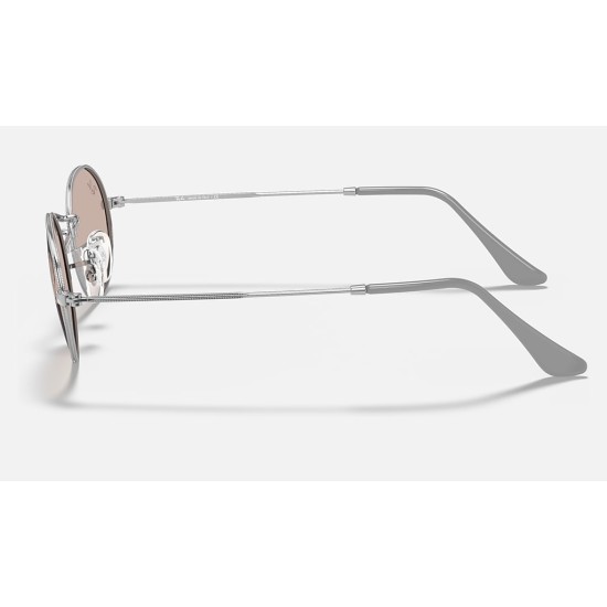 OVAL SOLID EVOLVE
Lenses: Pink Photochromic Classic  +  Frame: Silver
