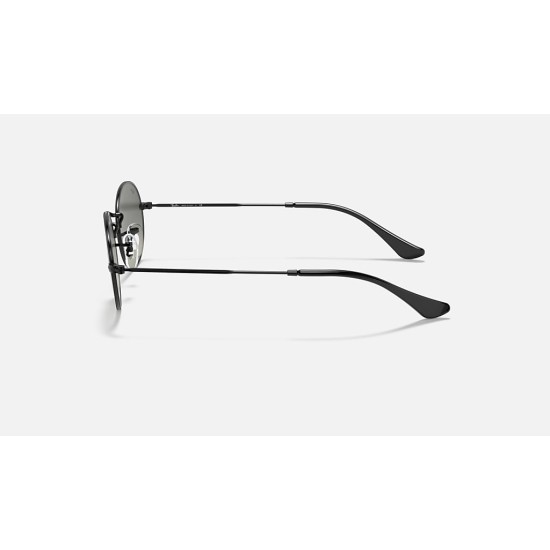 OVAL FLAT LENSES
Lenses: Grey Gradient  +  Frame: Black