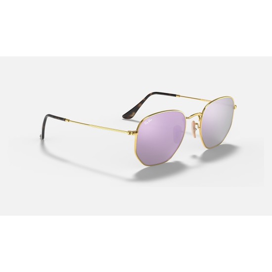 HEXAGONAL FLAT LENSES
Lenses: Lilac Mirror  +  Frame: Gold