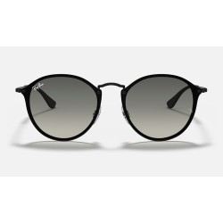 BLAZE ROUND
Lenses: Grey Gradient  +  Frame: Black