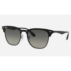 BLAZE CLUBMASTER
Lenses: Grey Gradient  +  Frame: Black