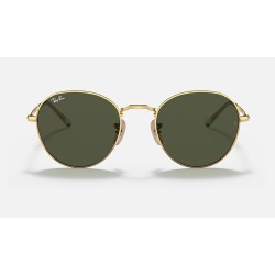 DAVID
Lenses: Green Classic  +  Frame: Gold