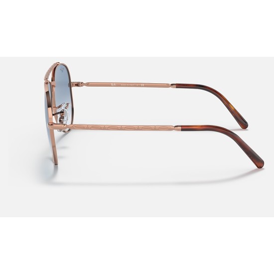 NEW AVIATOR
Lenses: Blue Gradient  +  Frame: Rose Gold