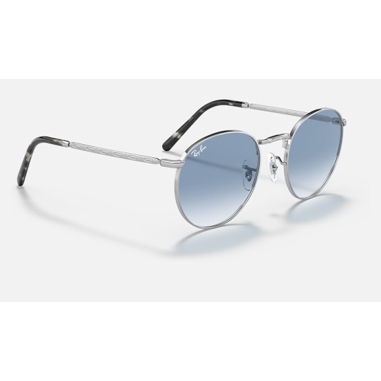NEW ROUND
Lenses: Blue Gradient  +  Frame: Silver