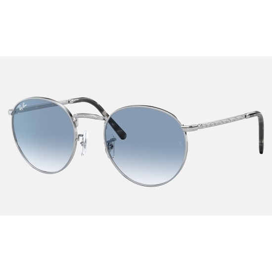 NEW ROUND
Lenses: Blue Gradient  +  Frame: Silver