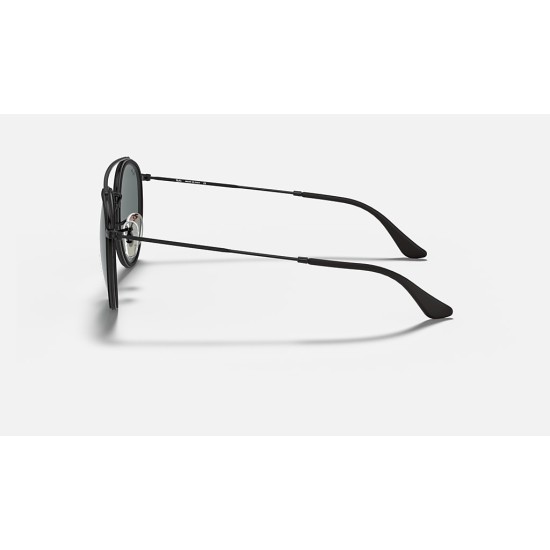 ROUND DOUBLE BRIDGE
Lenses: Blue/Gray Classic  +  Frame: Black