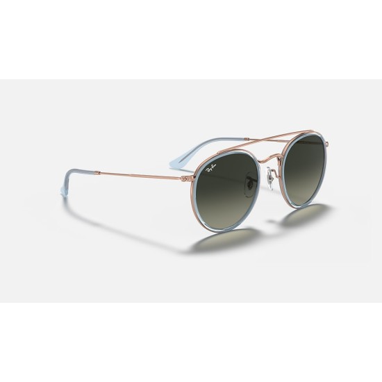 ROUND DOUBLE BRIDGE
Lenses: Grey Gradient  +  Frame: Light Blue