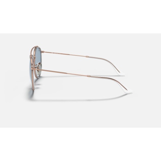 ROUND DOUBLE BRIDGE
Lenses: Light Blue Gradient  +  Frame: Transparent