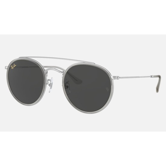 ROUND DOUBLE BRIDGE LEGEND GOLD
Lenses: Dark Grey Classic  +  Frame: Shiny Silver