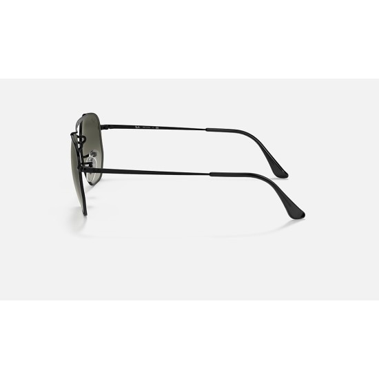 MARSHAL
Lenses: Grey Gradient  +  Frame: Black
