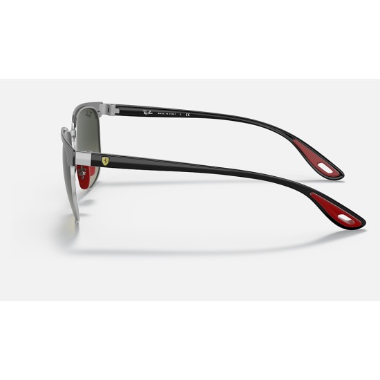 RB3698M SCUDERIA FERRARI COLLECTION
Lenses: Grey Gradient  +  Frame: Black On Silver