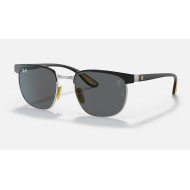 Scuderia Ferrari LTD | Customized by Carlos Sainz
Lenses: Grey Classic  +  Frame: Black On Silver