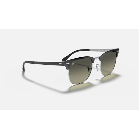 CLUBMASTER METAL
Lenses: Grey Gradient  +  Frame: Black