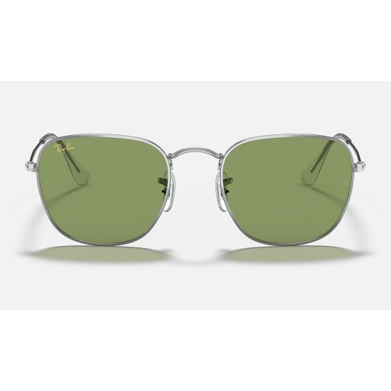 FRANK LEGEND GOLD
Lenses: Light Green Classic  +  Frame: Silver