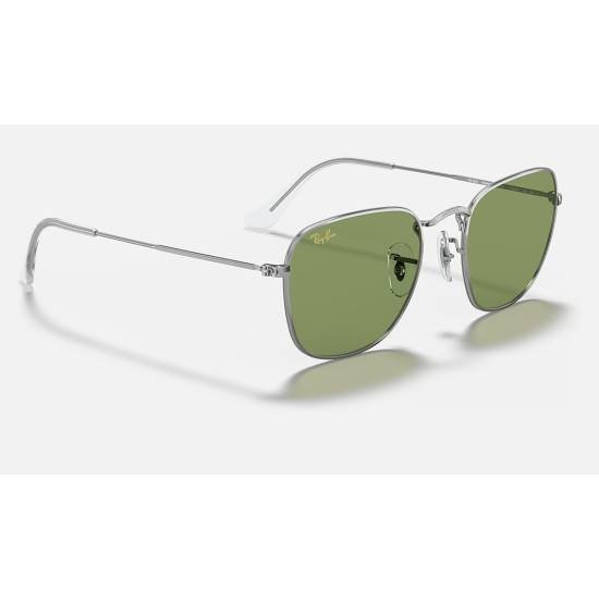FRANK LEGEND GOLD
Lenses: Light Green Classic  +  Frame: Silver