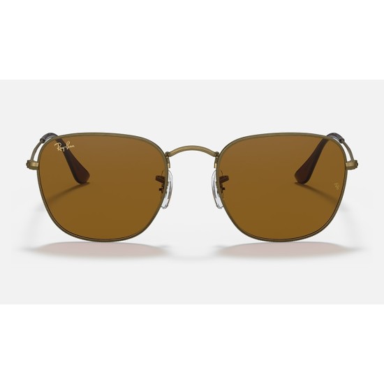 FRANK ANTIQUED
Lenses: Brown Classic B-15  +  Frame: Antique Gold