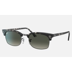 Clubmaster Square
Lenses: Grey Gradient  +  Frame: Grey Havana