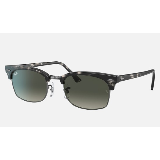 Clubmaster Square
Lenses: Grey Gradient  +  Frame: Grey Havana