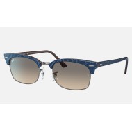 CLUBMASTER SQUARE
Lenses: Light Grey Gradient  +  Frame: Wrinkled Blue