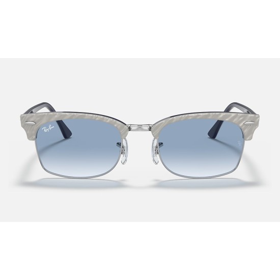 CLUBMASTER SQUARE
Lenses: Light Blue Gradient  +  Frame: Wrinkled Light Grey