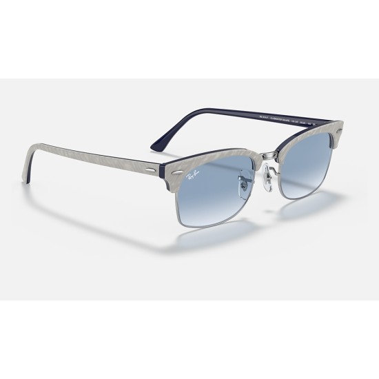 CLUBMASTER SQUARE
Lenses: Light Blue Gradient  +  Frame: Wrinkled Light Grey