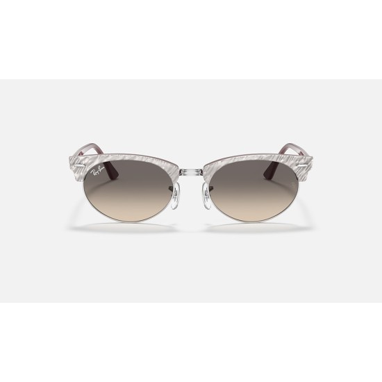 Clubmaster Oval
Lenses: Light Grey Gradient  +  Frame: Wrinkled Light Grey