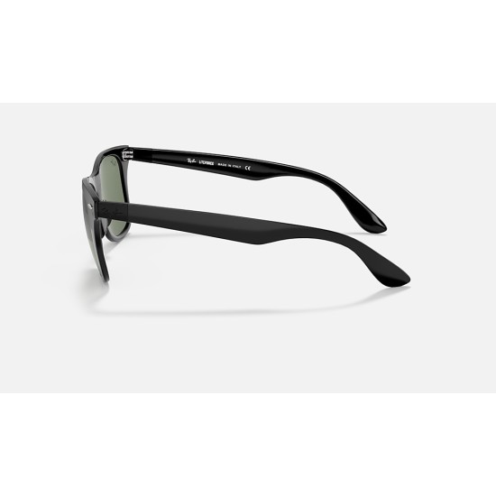 WAYFARER LITEFORCE
Lenses: Green Classic  +  Frame: Black