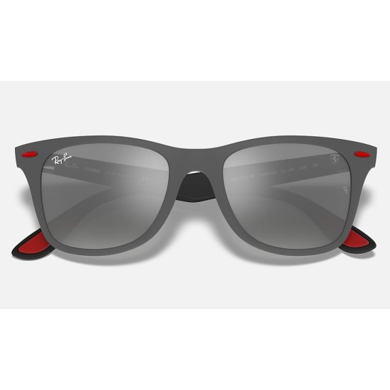 RB4195M SCUDERIA FERRARI COLLECTION
Lenses: Grey Mirror  +  Frame: Grey
