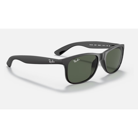 Andy
Lenses: Green Classic  +  Frame: Black