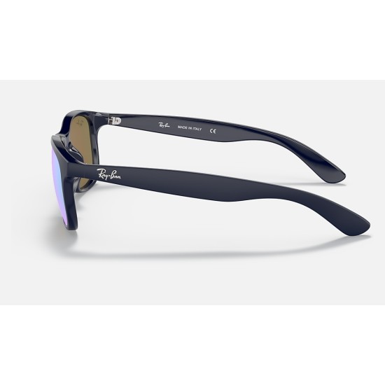 Andy
Lenses: Blue Mirror  +  Frame: Blue