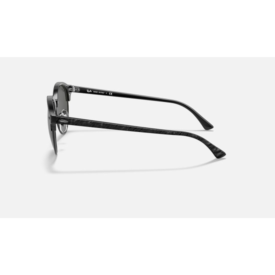 CLUBROUND MARBLE
Lenses: Dark Grey Classic  +  Frame: Wrinkled Black