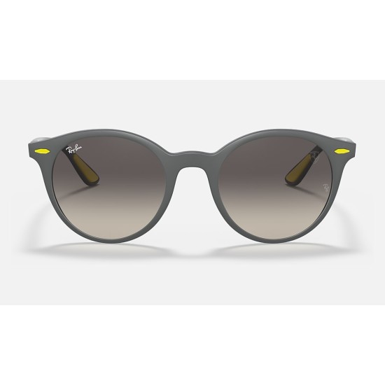 RB4296M SCUDERIA FERRARI COLLECTION
Lenses: Grey Gradient  +  Frame: Grey