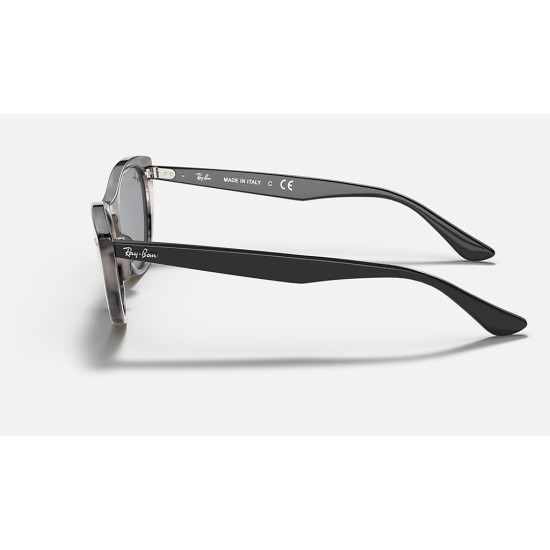 Nina
Lenses: Blue Mirror  +  Frame: Grey Havana