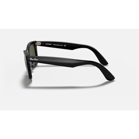 WAYFARER EASE
Lenses: Green Classic  +  Frame: Black