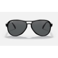 Vagabond
Lenses: Dark Grey Classic  +  Frame: Black