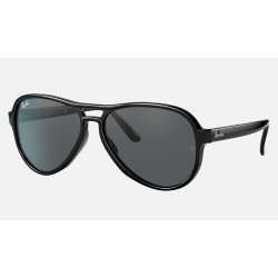 Vagabond
Lenses: Dark Grey Classic  +  Frame: Black