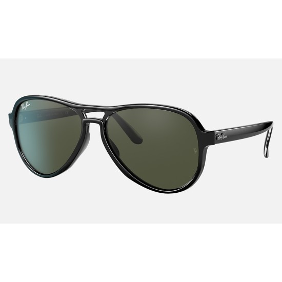 Vagabond
Lenses: Green Classic G-15  +  Frame: Black