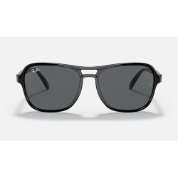 State Side
Lenses: Dark Grey Classic  +  Frame: Black