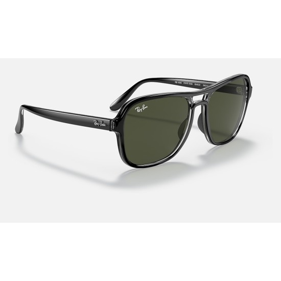 State Side
Lenses: Green Classic  +  Frame: Black