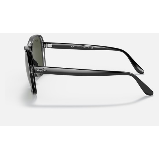 State Side
Lenses: Green Classic  +  Frame: Black