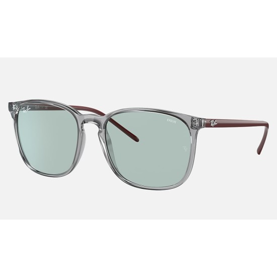 RB4387 EVOLVE
Lenses: Green Photochromic Classic  +  Frame: Transparent Grey
