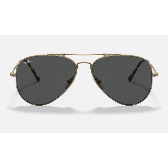 AVIATOR TITANIUMLenses: Grey Classic  +  Frame: Antique Gold