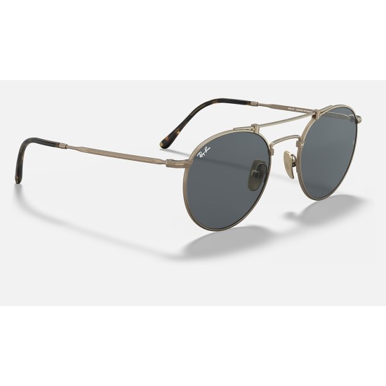 ROUND DOUBLE BRIDGE TITANIUM
Lenses: Grey Classic  +  Frame: Antique Gold