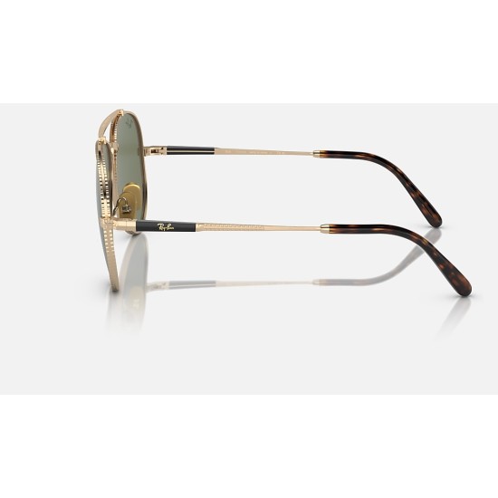 AVIATOR II TITANIUM
Lenses: Green Classic  +  Frame: Gold
