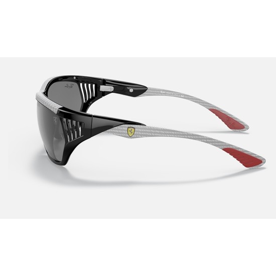 RB8359M SCUDERIA FERRARI COLLECTION
Lenses: Grey Mirror  +  Frame: Black