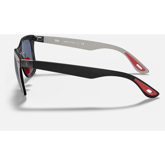 RB8395M SCUDERIA FERRARI COLLECTION
Lenses: Grey Classic  +  Frame: Grey