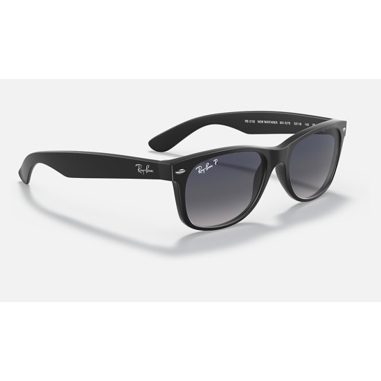 NEW WAYFARER CLASSIC
Lenses: Polarized Blue/Grey Gradient  +  Frame: Black
