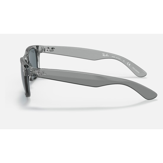 NEW WAYFARER CLASSIC
Lenses: Polarized Polarized Blue Classic  +  Frame: Transparent Grey