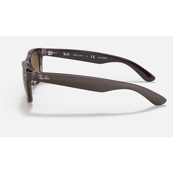 NEW WAYFARER CLASSIC
Lenses: Polarized Brown Gradient  +  Frame: Brown On Transparent Brown