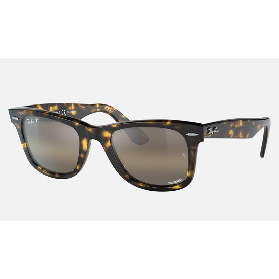 ORIGINAL WAYFARER CHROMANCE
Lenses: Polarized Silver Brown Chromance Mirror  +  Frame: Yellow Havana